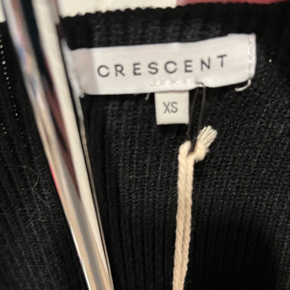 Crescent Black Ribbed Knit Top - Picture 3 of 5